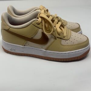 Nike Air Force LV8 “ ale brown” sneakers 5Y women’s 6.5